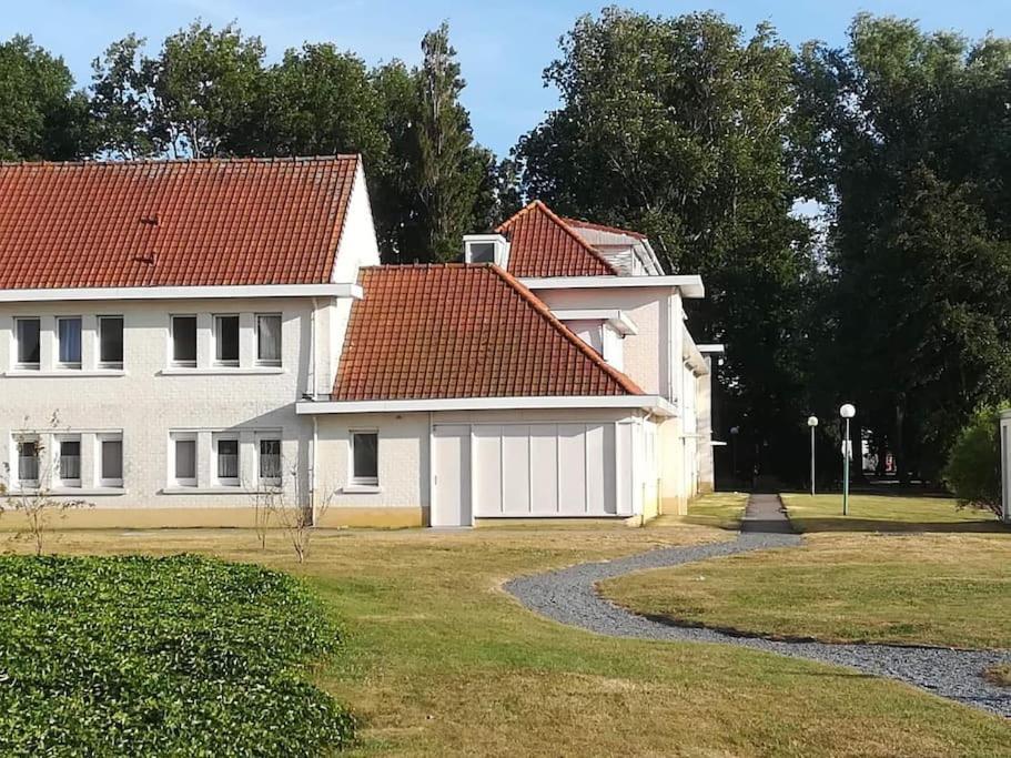 Spacieux Duplex Pres De La Mer 4 Chambres 2 Sdb De Haan Kültér fotó
